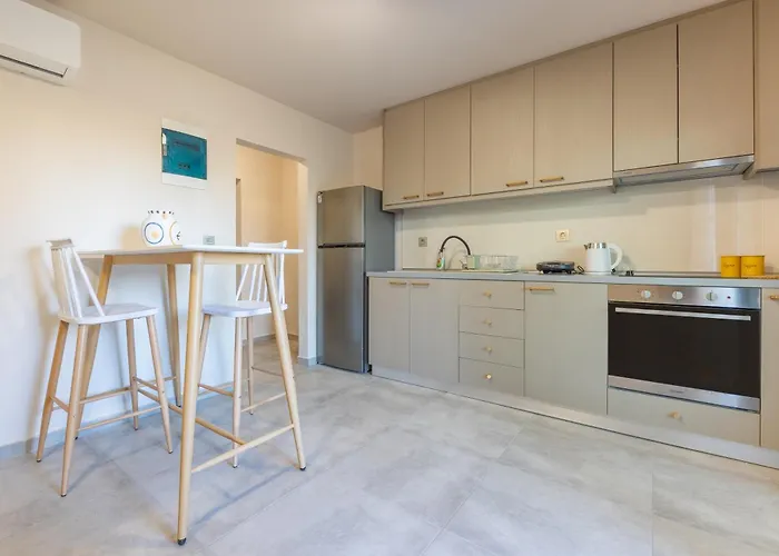 Azure Sofia - Grounded Kos Town