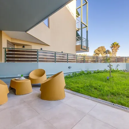 Azure Sofia - Grounded İstanköy